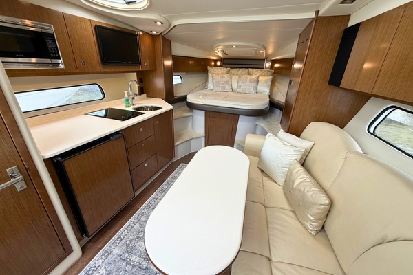 Margaret Mae 35ft Cruisers Yachts Yacht For Sale