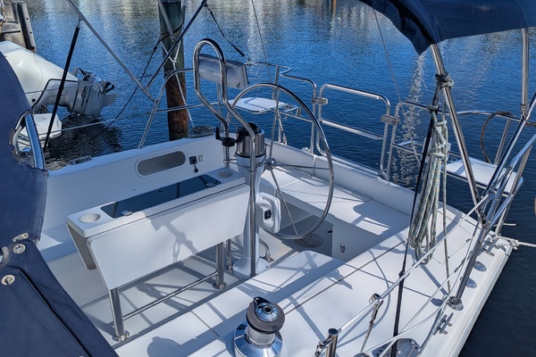 Two by Sea 36ft Catalina Yacht For Sale