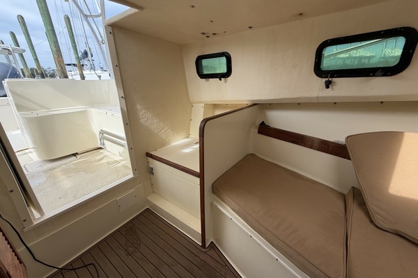 Broad Water 24ft Eastern Yacht For Sale