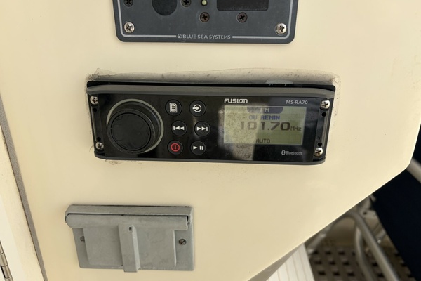 Broad Water 24ft Eastern Yacht For Sale