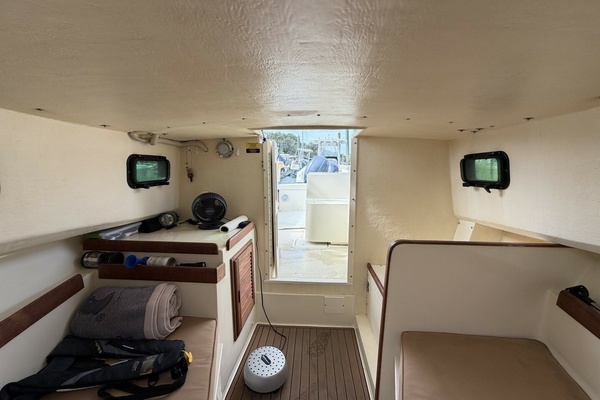 Broad Water 24ft Eastern Yacht For Sale