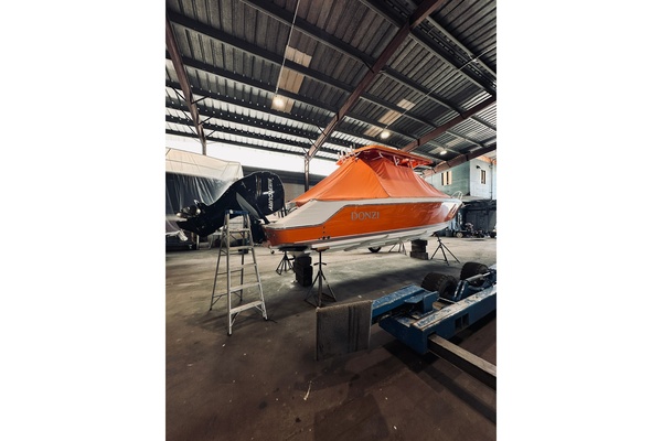 33ft Donzi Yacht For Sale