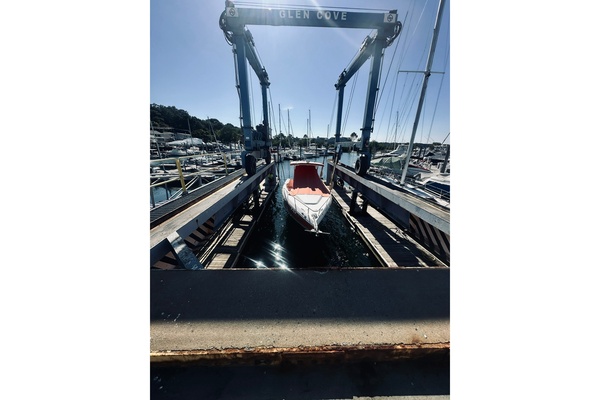 33ft Donzi Yacht For Sale