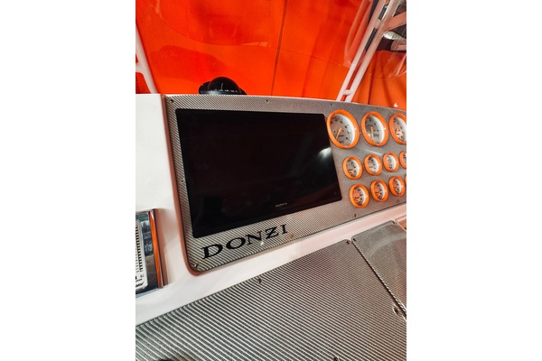 33ft Donzi Yacht For Sale