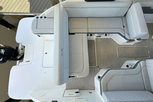 25ft Sea Ray Yacht For Sale