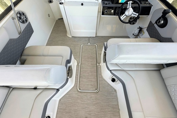 25ft Sea Ray Yacht For Sale