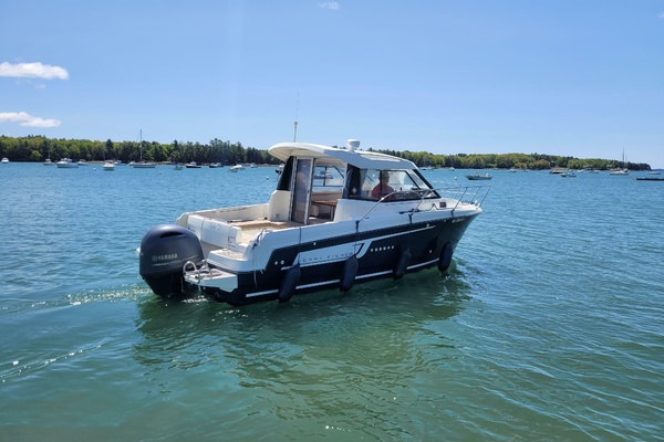 Hat Trick 23ft Jeanneau Yacht For Sale
