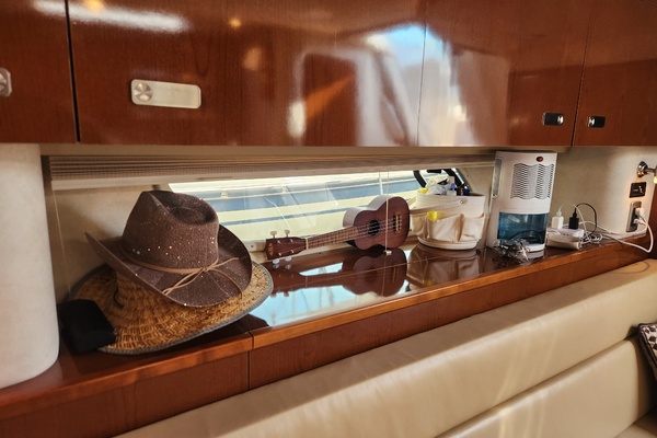 37ft Sea Ray Yacht For Sale