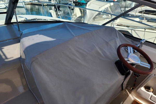 37ft Sea Ray Yacht For Sale