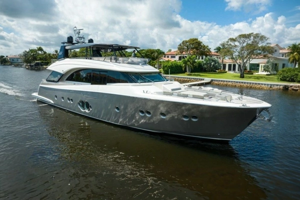 86' Monte Carlo Yachts
