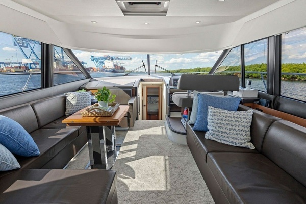 58ft Prestige Yacht For Sale