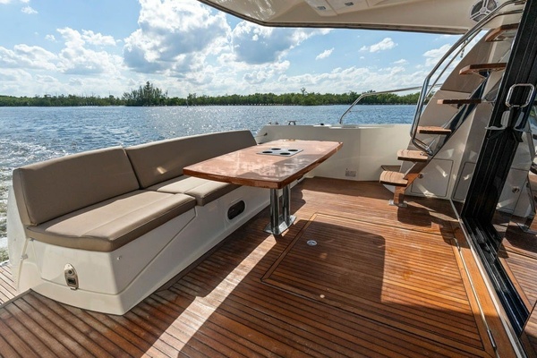 58ft Prestige Yacht For Sale