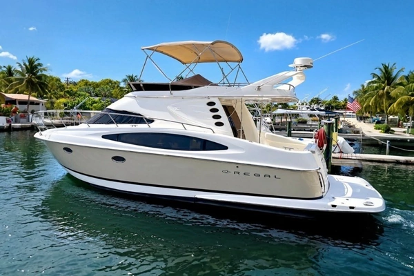 40-ft-Regal-2009-4080 Sportyacht-SANTA JOSEFINA Aventura Florida United States  yacht for sale