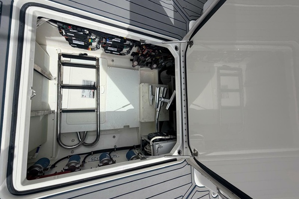 Piece of Mind 42ft Hydra Sports Yacht For Sale