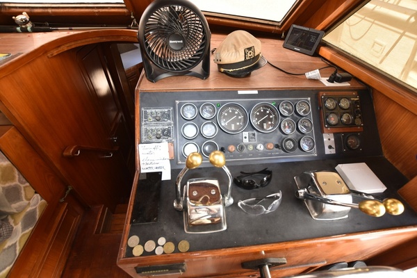 1989Jefferson 52 ft 52 Marquesa   Solidarity