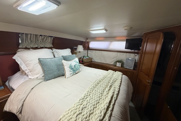 Bizz Sea Livn 44ft Viking Yacht For Sale