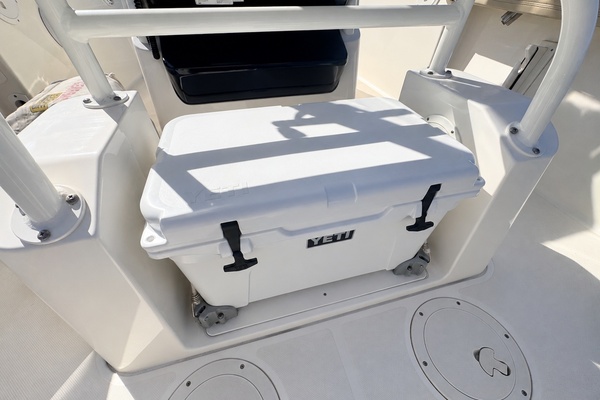 24ft Pursuit Yacht For Sale
