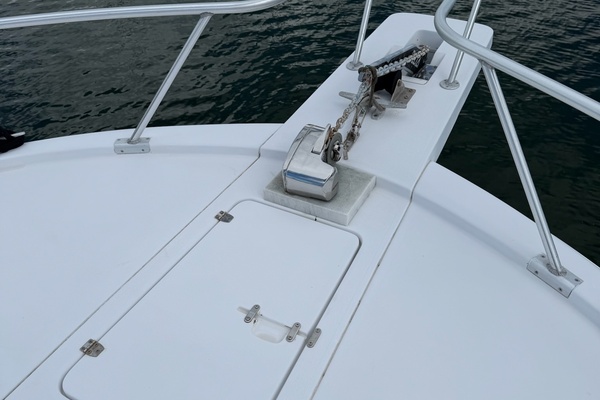 Sea Bandit 38ft Luhrs Yacht For Sale