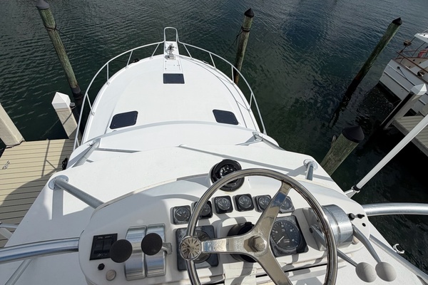 Sea Bandit 38ft Luhrs Yacht For Sale