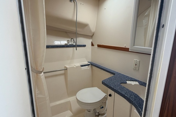 Sea Bandit 38ft Luhrs Yacht For Sale