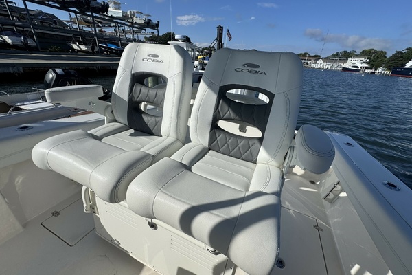 28ft Cobia Yacht For Sale