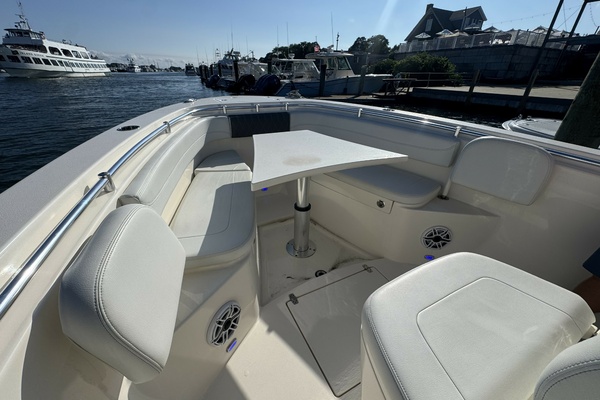 28ft Cobia Yacht For Sale