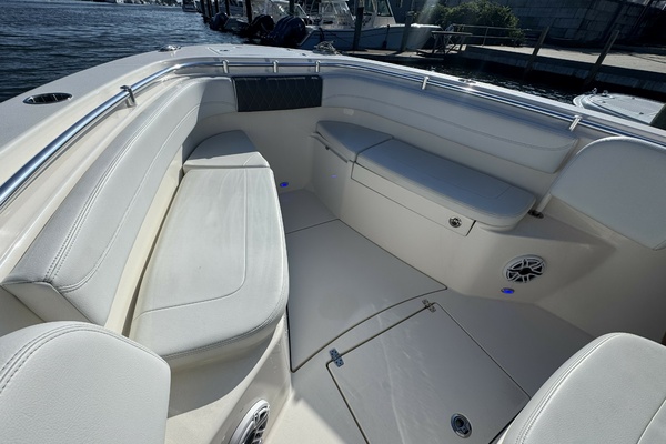28ft Cobia Yacht For Sale