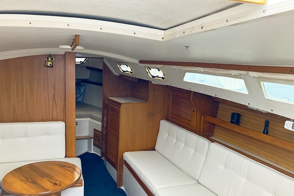 Skedaddle 30ft Catalina Yacht For Sale