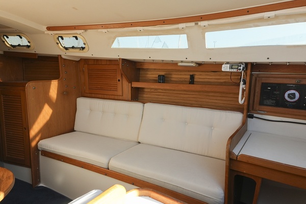 Skedaddle 30ft Catalina Yacht For Sale