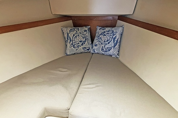 Skedaddle 30ft Catalina Yacht For Sale