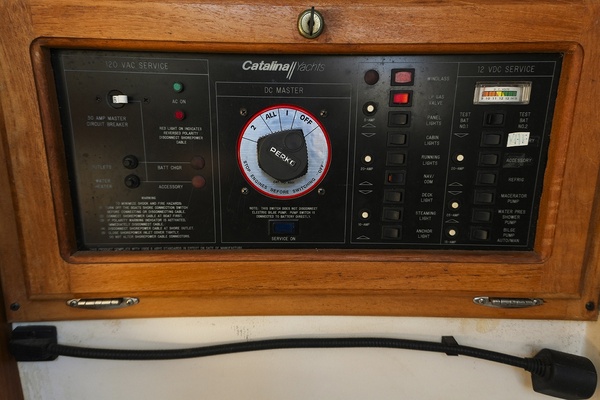 Skedaddle 30ft Catalina Yacht For Sale
