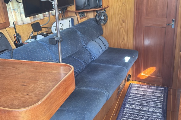 Liberte 40ft Hunter Yacht For Sale