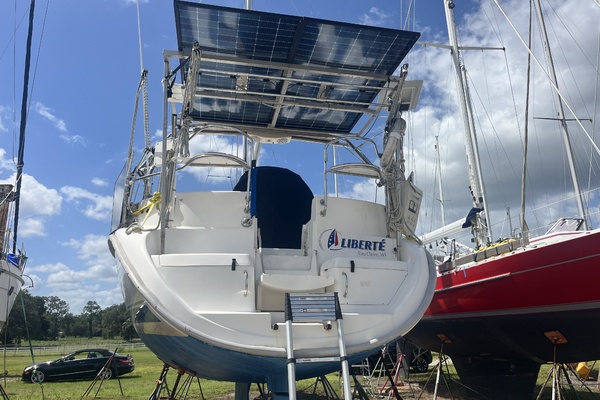 Liberte 40ft Hunter Yacht For Sale