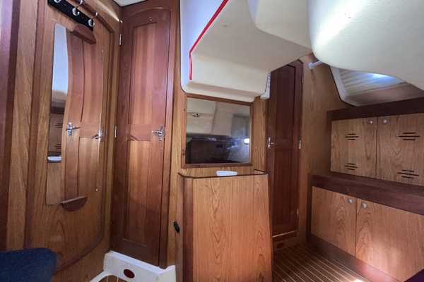 Liberte 40ft Hunter Yacht For Sale