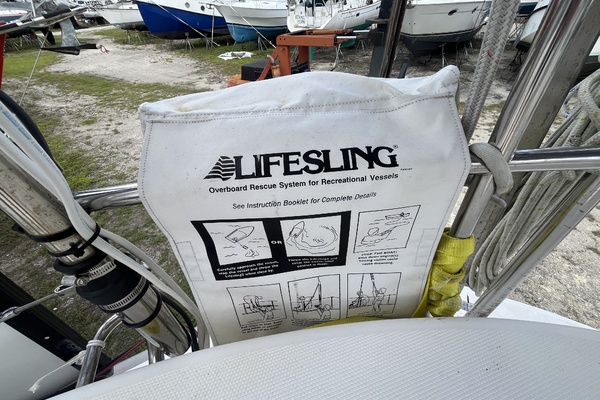 Liberte 40ft Hunter Yacht For Sale
