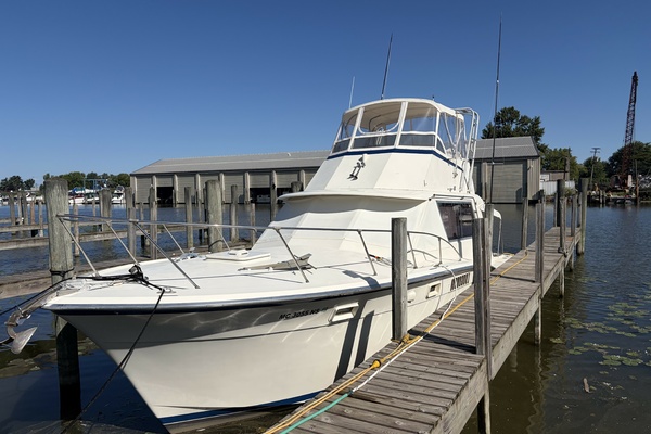 1972 Hatteras 38