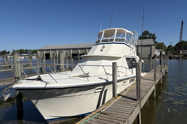 38-ft-Hatteras-1972-- Harrison Township Michigan United States  yacht for sale