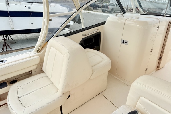 28ft Grady White Yacht For Sale