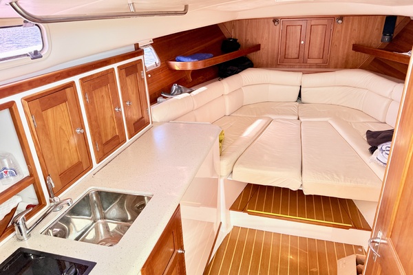 Kamal 34ft MJM Yacht For Sale
