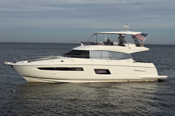 2015 Prestige 550