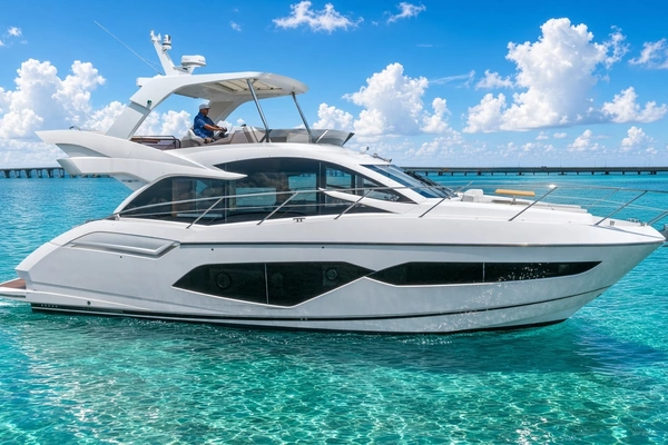 Sunseeker - Manhattan 52