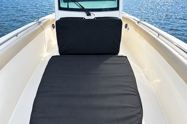 33ft Boston Whaler Yacht For Sale