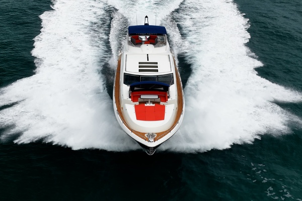 2009Sunseeker 84 ft Predator 84   Victory Lane