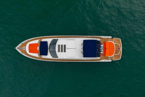 2009Sunseeker 84 ft Predator 84   Victory Lane