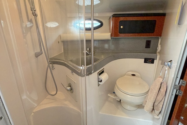 Water Wings 37ft Wellcraft Yacht For Sale