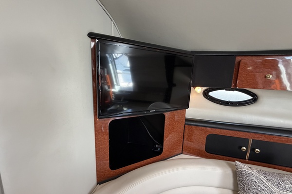 Water Wings 37ft Wellcraft Yacht For Sale