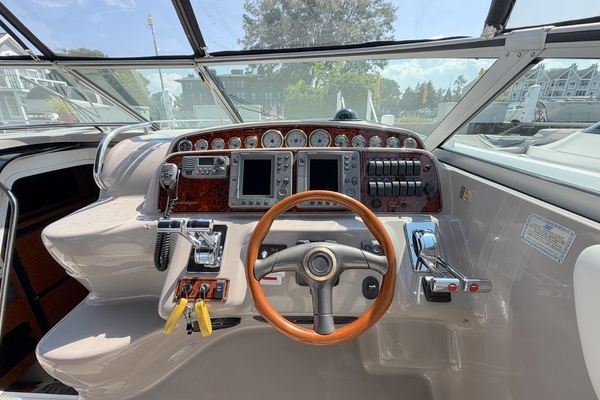 Water Wings 37ft Wellcraft Yacht For Sale