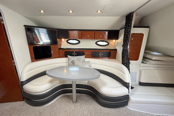 Water Wings 37ft Wellcraft Yacht For Sale