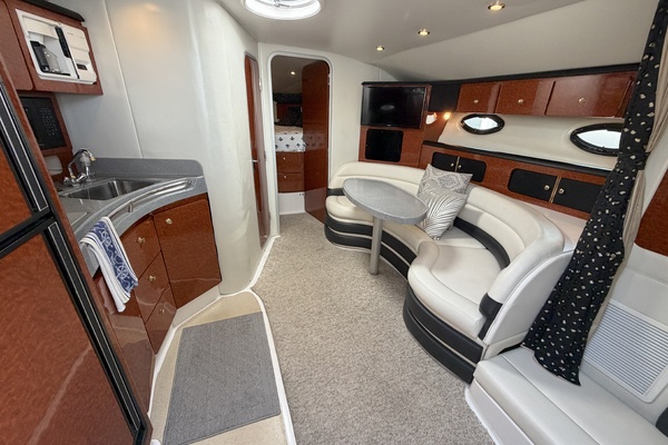 Water Wings 37ft Wellcraft Yacht For Sale