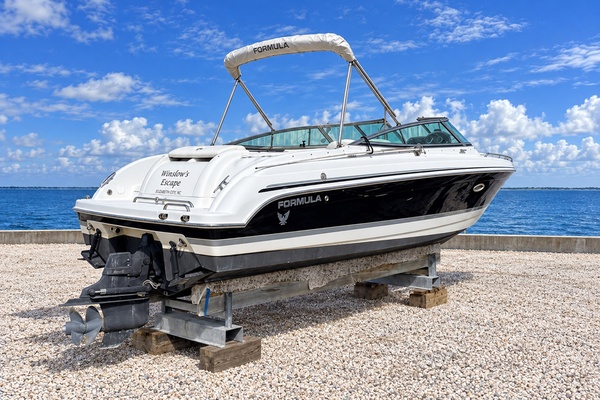 Winslow s Escape 26ft Formula Yacht For Sale